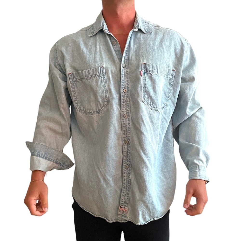Light Denim Levi’s Button Down - image 2